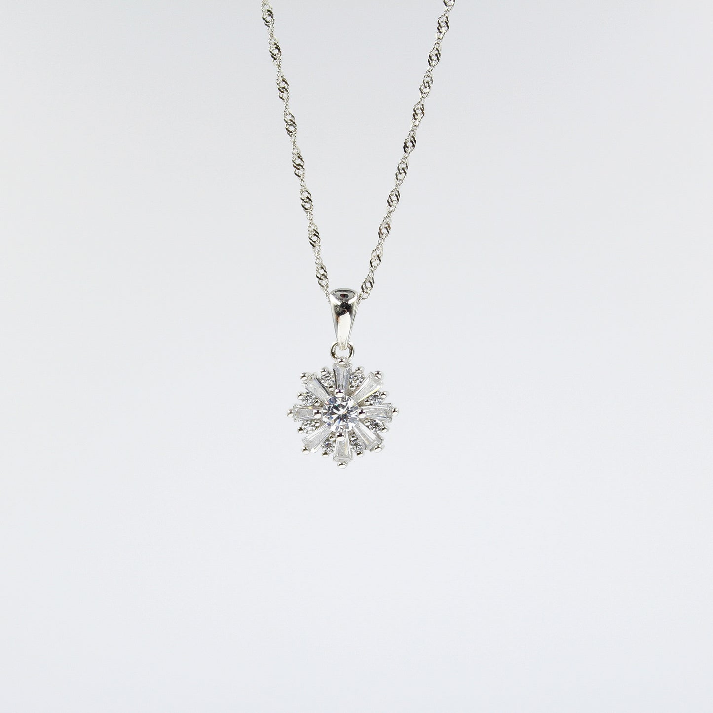 Key / Flower - 925 Sterling Silver Cubic Zirconia Flower Minimalist Necklace TE87