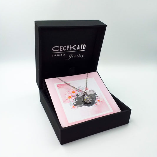 Flower / Camera  - 925 Sterling Silver Cubic Zirconia Flower Minimalist Necklace  TE895