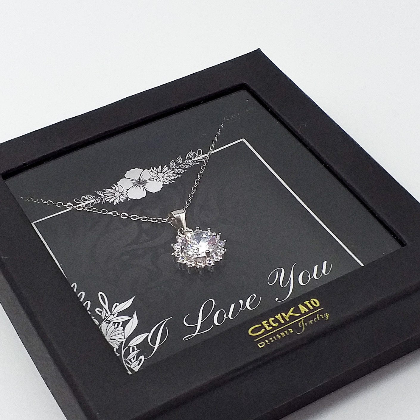 I love Love - 925 Sterling Silver Cubic Zirconia Round Minimalist Necklace TE274LY