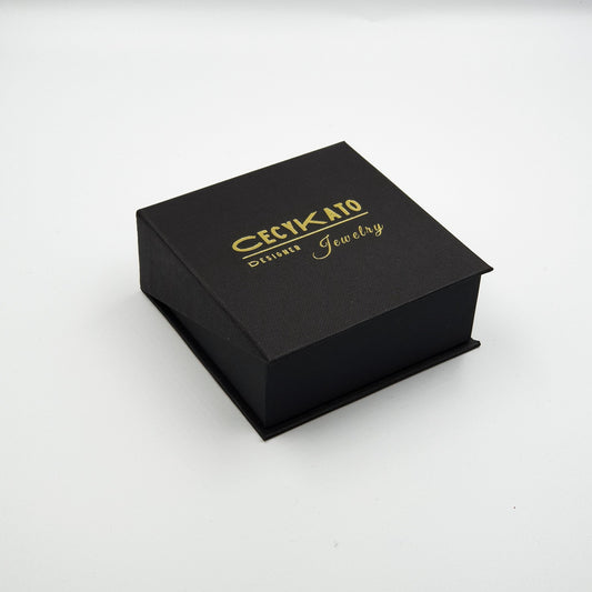 Black Flip Box