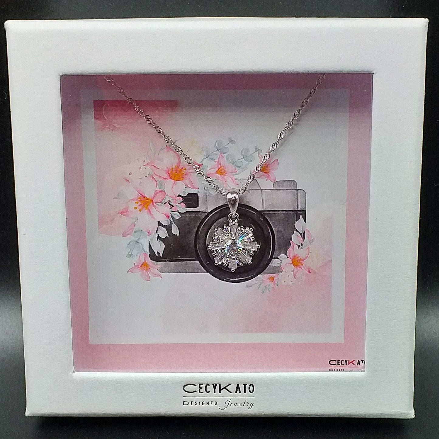 Flower / Camera  - 925 Sterling Silver Cubic Zirconia Flower Minimalist Necklace  TE895