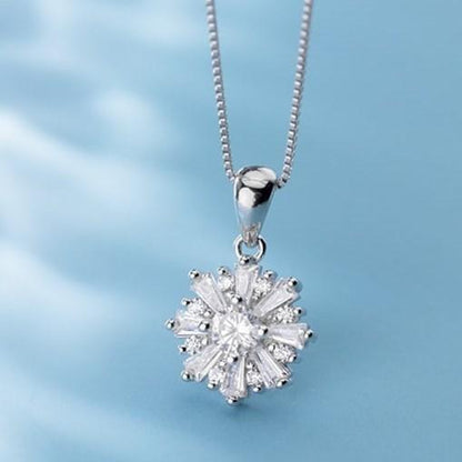 925 Sterling Silver - Cubic Zirconia - Flower Minimalist necklace TE8